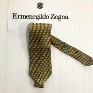 Vintage Ermenegildo Zegna necktie. Good condition.